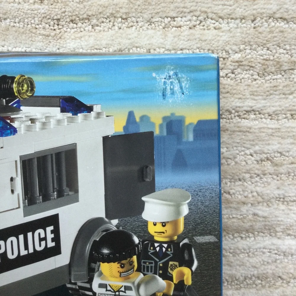 NIB LEGO THEME CITY: Prisoner Transport (7245) NRFB Building Set Toy